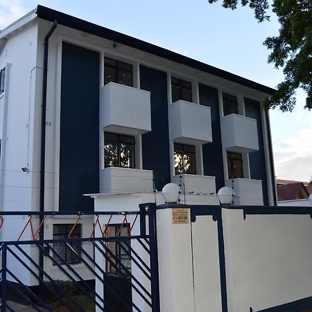 Horizon Inn Harare Buitenkant foto