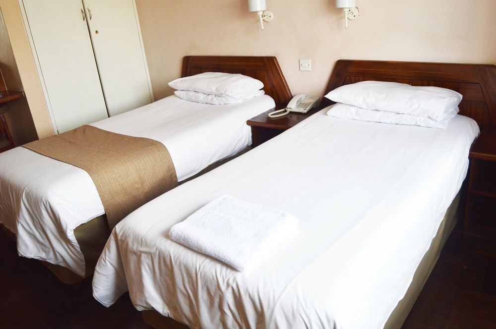 Horizon Inn Harare Buitenkant foto