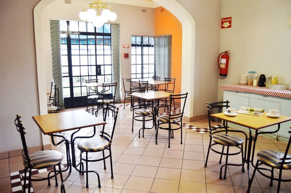 Horizon Inn Harare Buitenkant foto