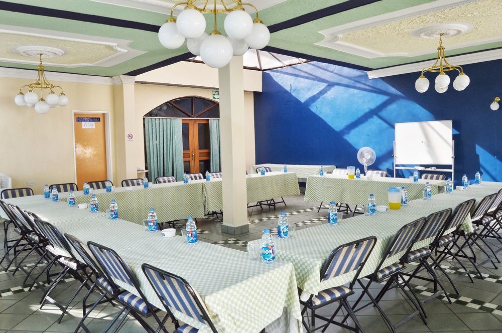 Horizon Inn Harare Buitenkant foto