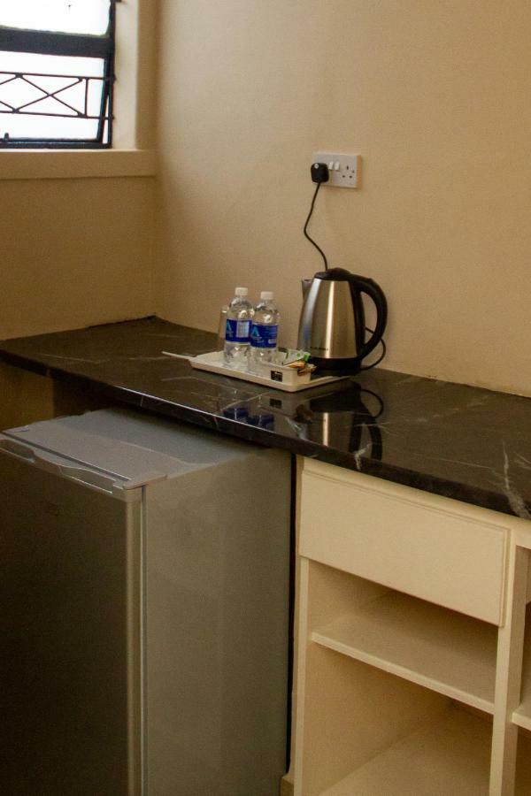 Horizon Inn Harare Buitenkant foto
