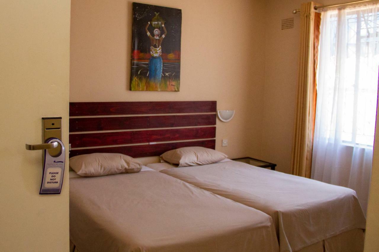 Horizon Inn Harare Buitenkant foto